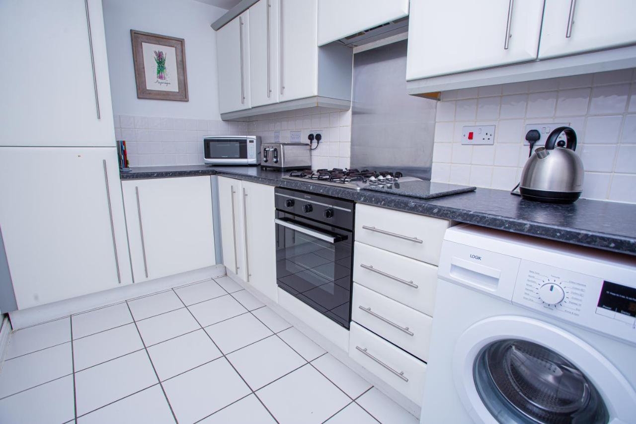 Turners Gardens Vila Northampton Exterior foto
