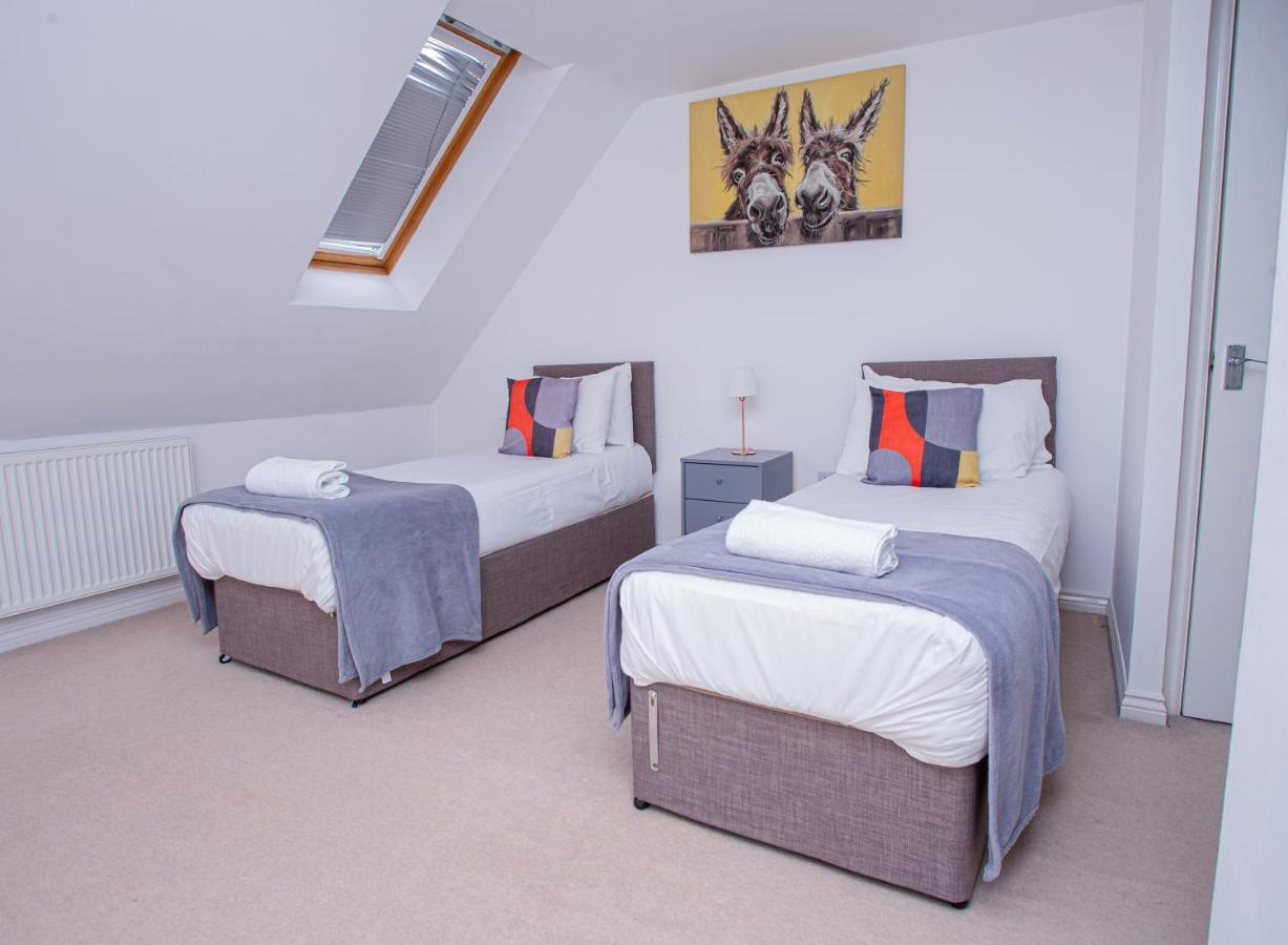 Turners Gardens Vila Northampton Exterior foto
