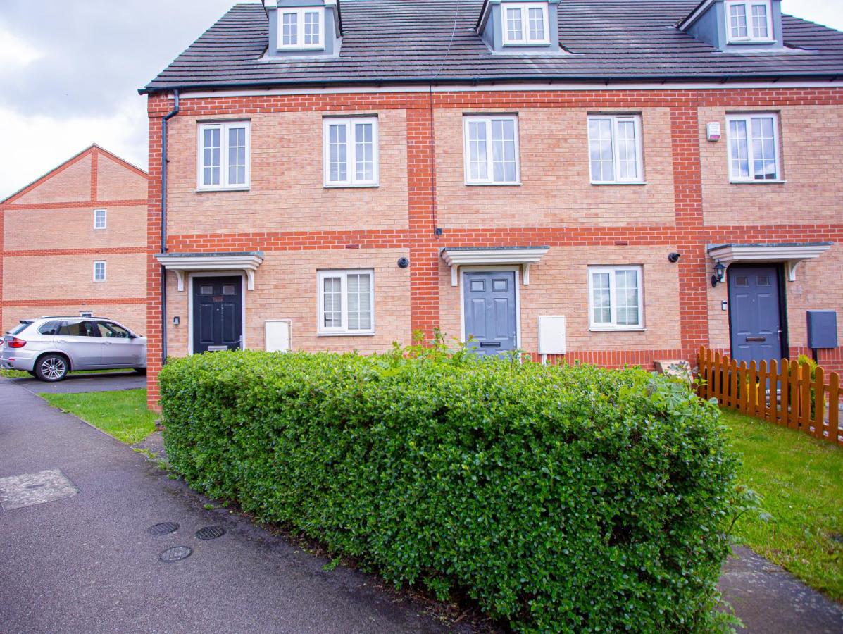 Turners Gardens Vila Northampton Exterior foto